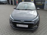 Hyundai i20 Classic/Klima/SHZ/LRH/ZV/8xReifen - Hyundai i20: Classic