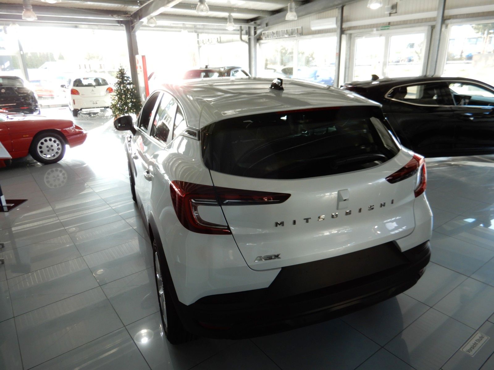 Fahrzeugabbildung Mitsubishi ASX MY25 1.0 T BASIS LED Apple/Andro Klima RFK