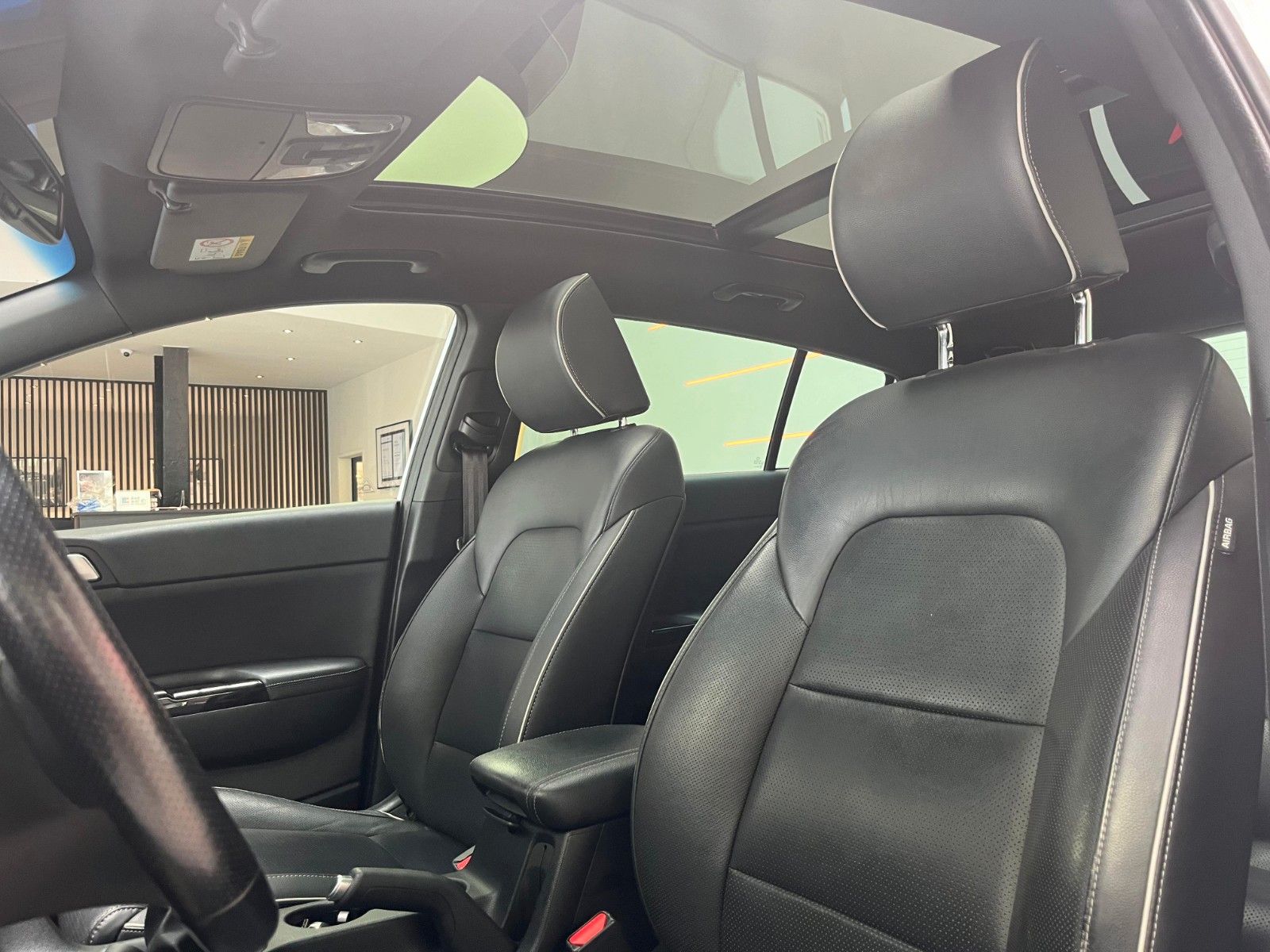 Fahrzeugabbildung Kia Sportage 1.6 GT-Line 2WD*Pano*RFK*AHK