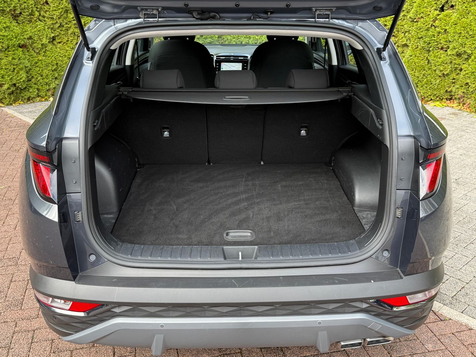 Fahrzeugabbildung Hyundai Tucson 1.6 T-GDI DCT 2WD LED+SHZ+KAM+CARPLAY+DAB