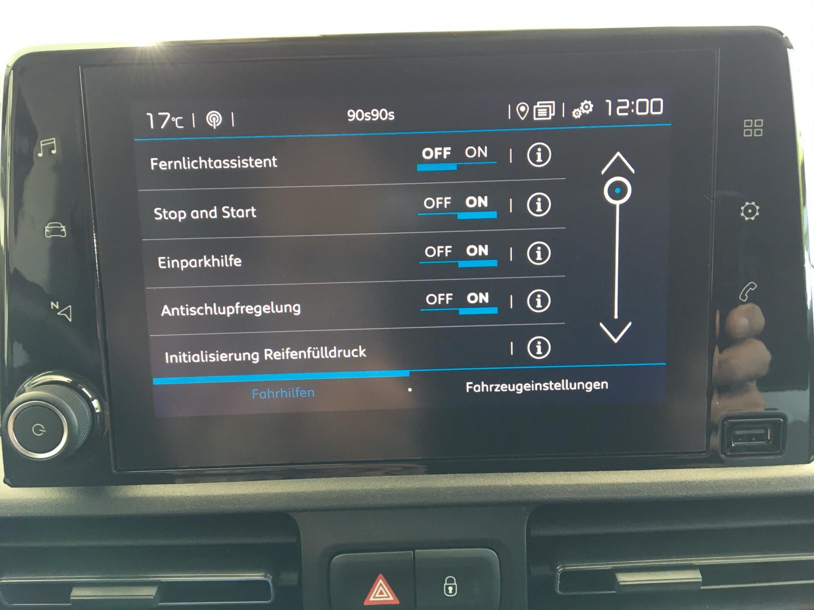 Citroën Berlingo 1.5 MPV Feel M/1.H/Navi/Temp/Spurhalte