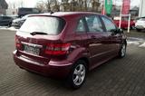 Mercedes-Benz B180 Automatik Sitzheizung el. Sitze Tempomat - Mercedes-Benz 180e