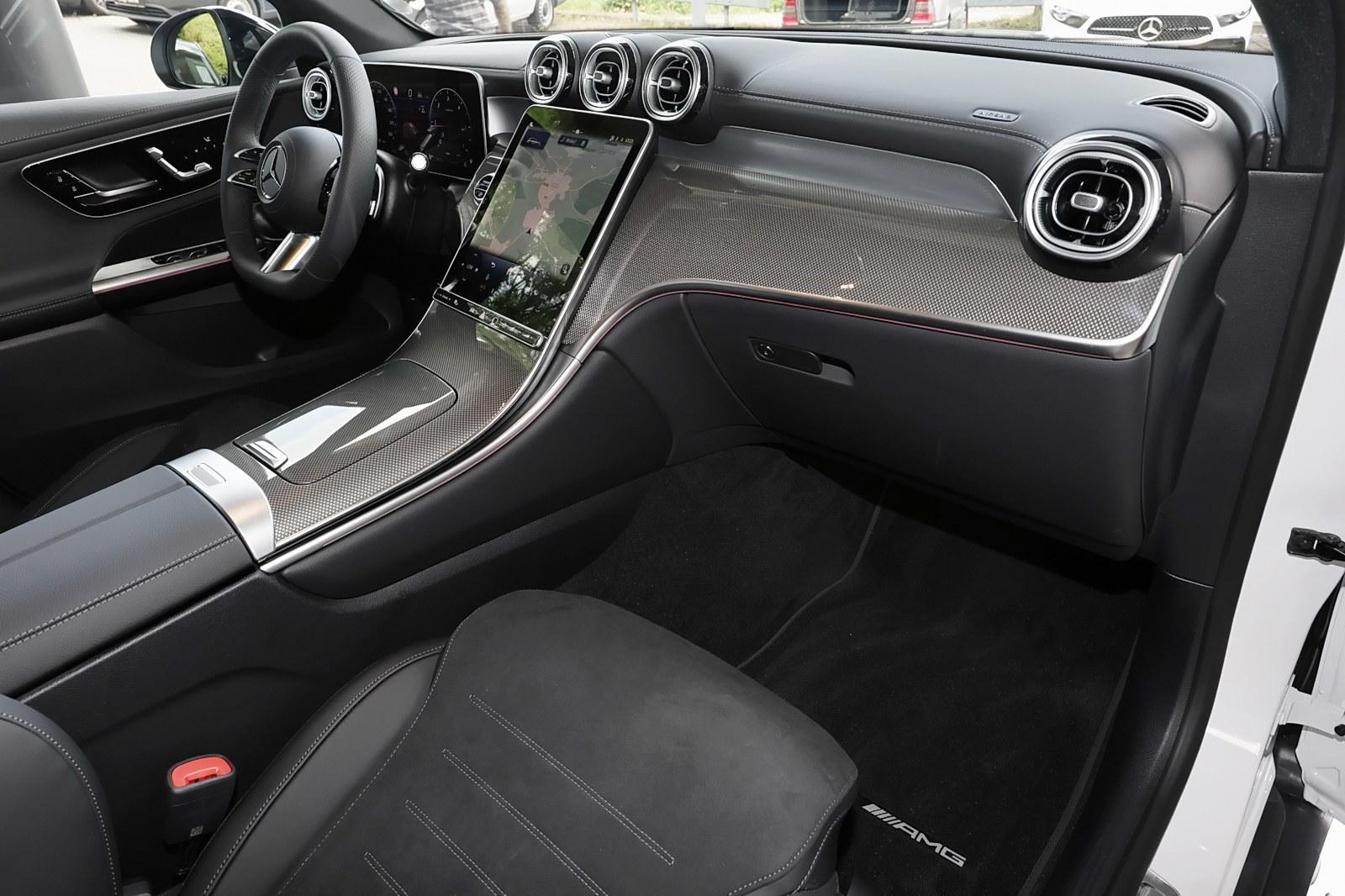 Mercedes-Benz GLC 300 d 4M AMG MBUX+360°+DIG-LED+Pano+AHK+Nigh