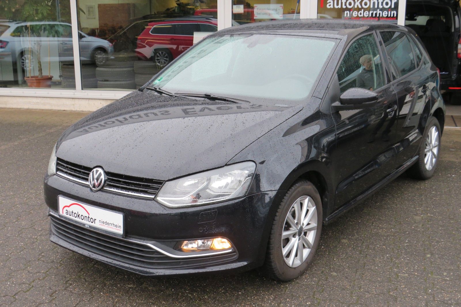 Fahrzeugabbildung Volkswagen Polo V Lounge 4T PDC GJ AHK CLIMATRONIC