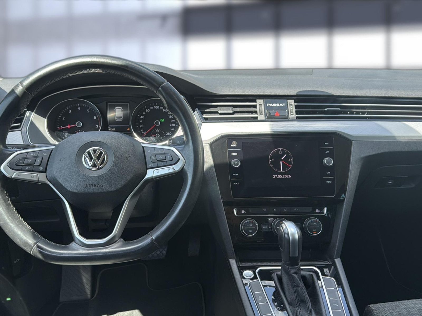Fahrzeugabbildung Volkswagen Passat Variant Business