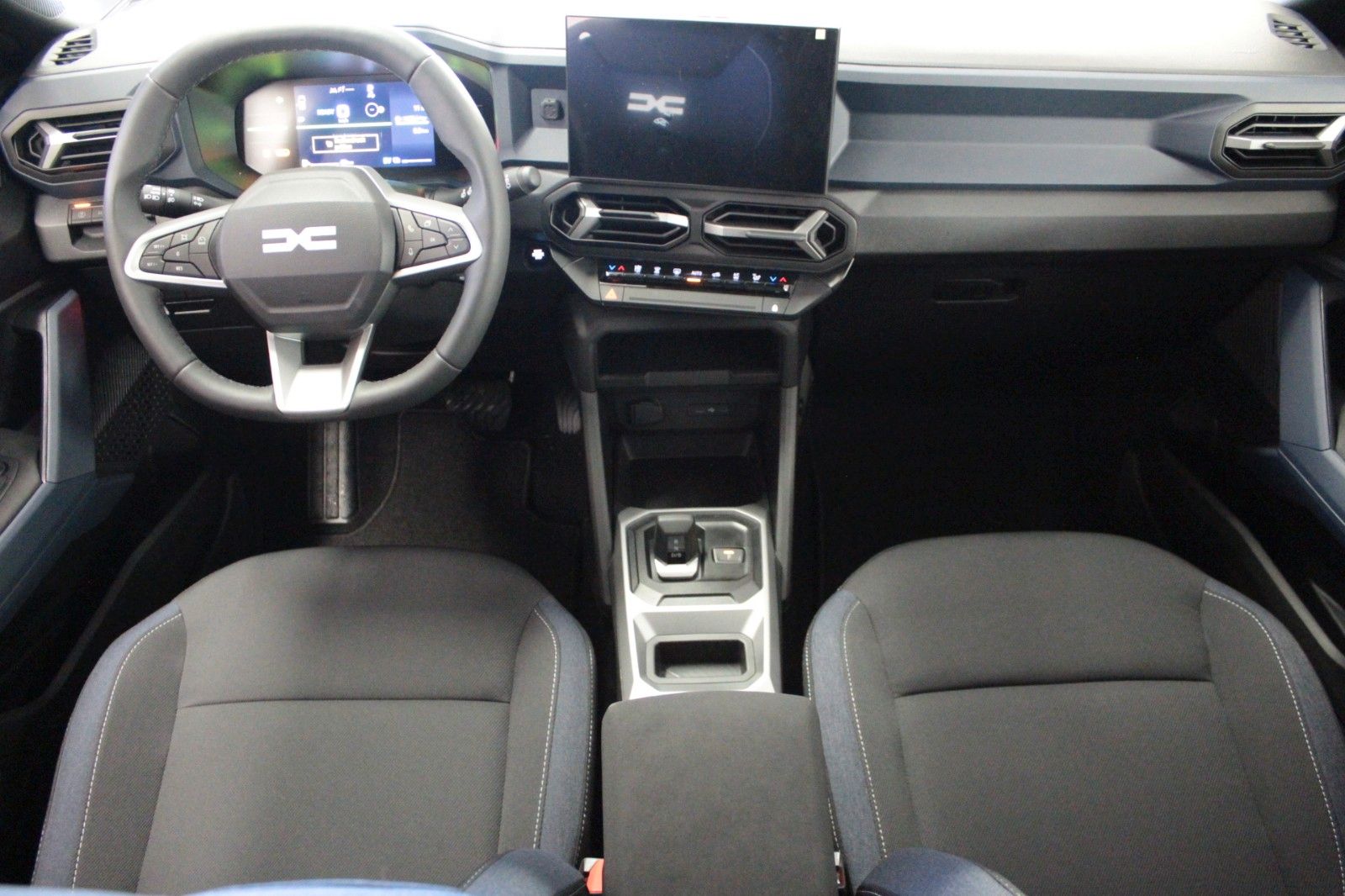 Fahrzeugabbildung Dacia Bigster hybrid 155 Expression*Winter-Plus-Paket*
