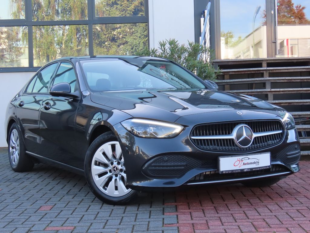 Image of Mercedes-Benz C 220