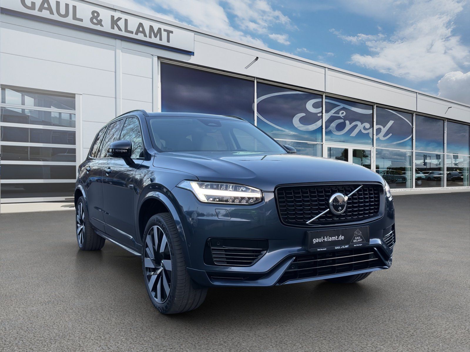 Fahrzeugabbildung Volvo XC 90 Ultimate Dark Recharge Plug-In Hybrid AWD