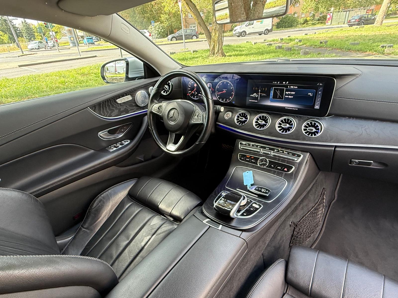 Mercedes-Benz E 200 Coupe Avantgarde / Widescreen Cockpit/EU6