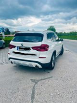 BMW X3 xDrive20i Luxury Line, mit Panorama Dach - BMW X3: 20i