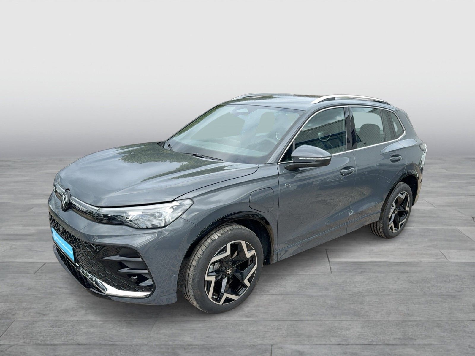 Volkswagen Tiguan 1.5 HYBRID R-LINE 360°CAM ACC LM19 NAVI foto 2