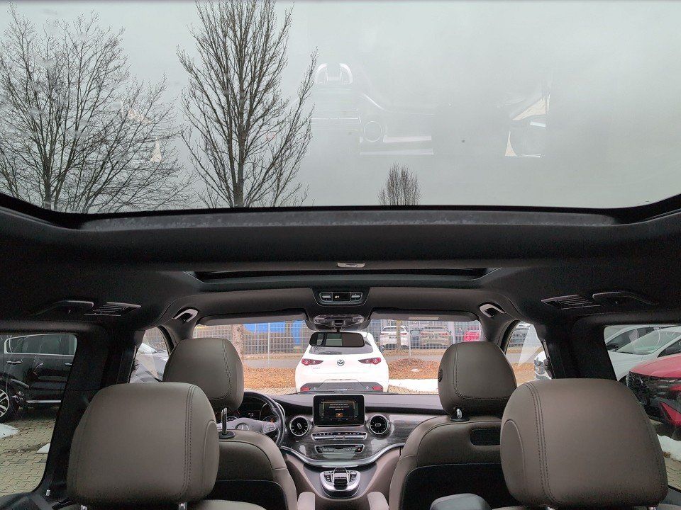Fahrzeugabbildung Mercedes-Benz V300d 4MAT 7S AVANTG LANG AHK PANO STANDH BURMES