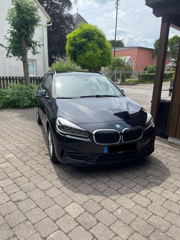 BMW 218 Active Tourer 218i - 1.Hand, wenig Kilometer