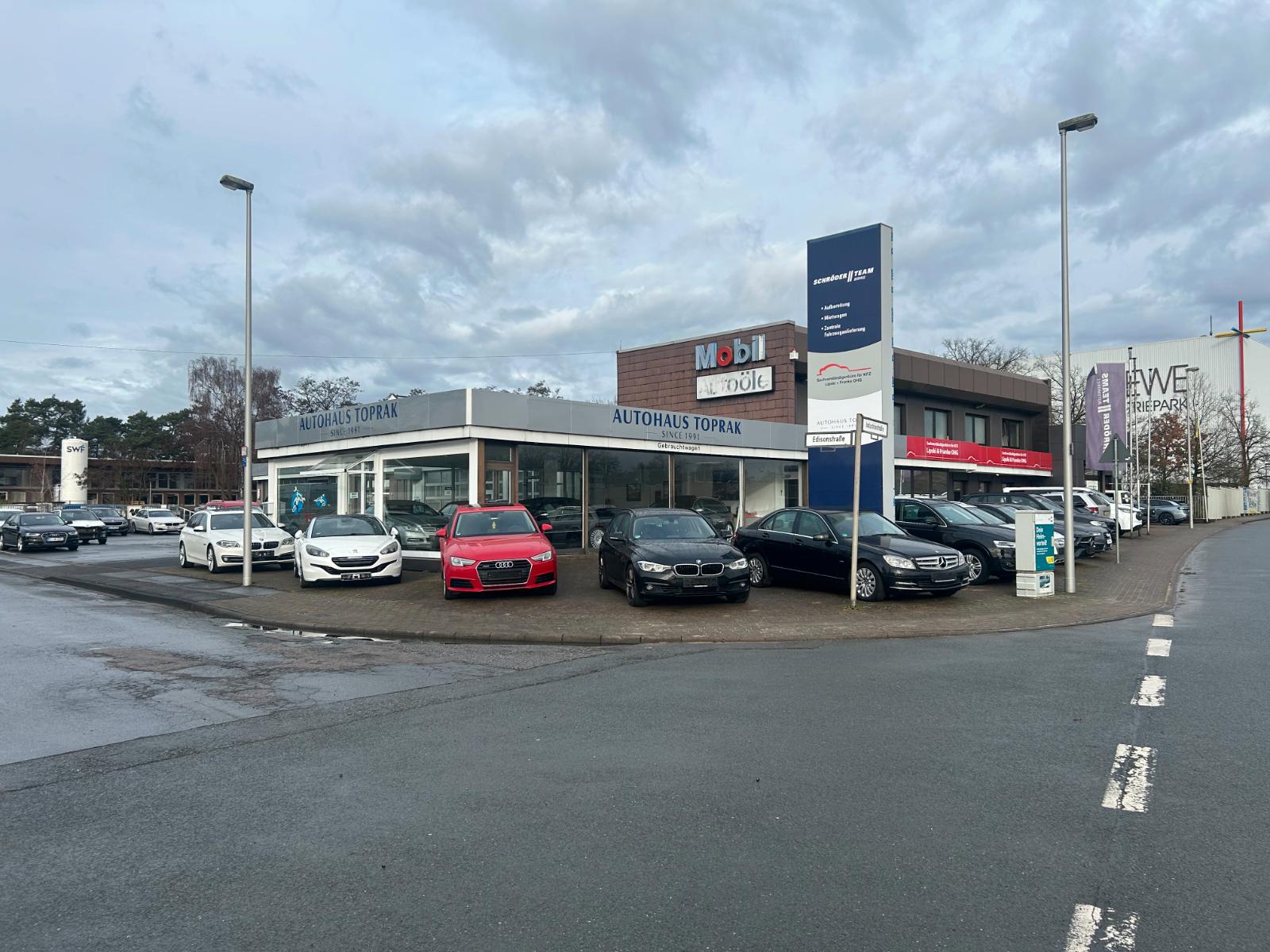 showroom-image-main