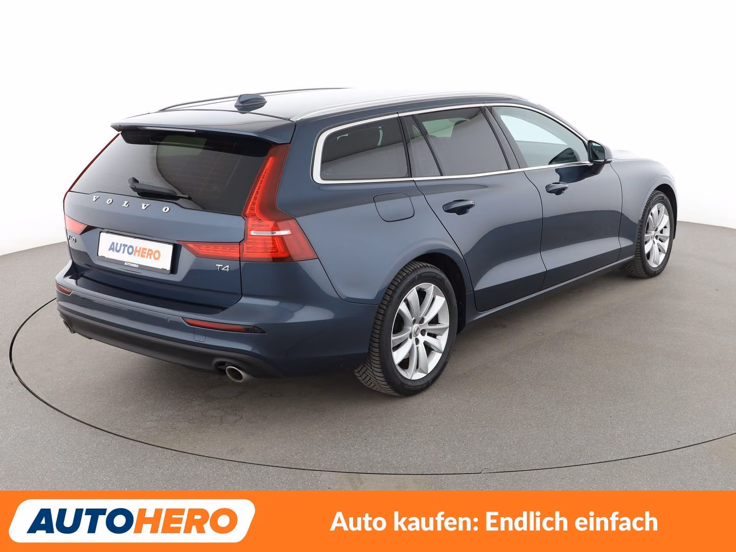 Volvo V60 2.0 T4 Momentum Pro Aut*NAVI*LED*TEMPO*PDC*