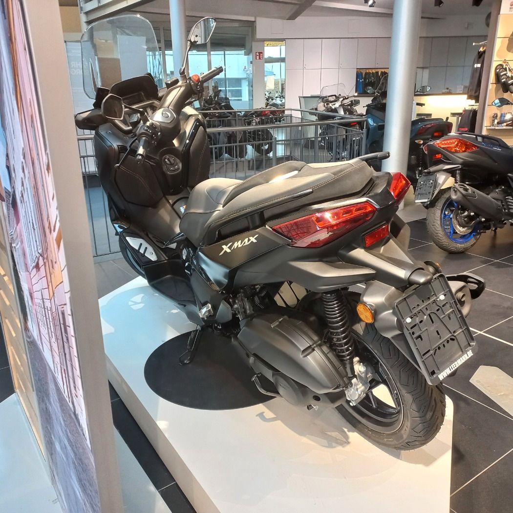 Fahrzeugabbildung Yamaha X-Max 125 Tech Max Modell 2023