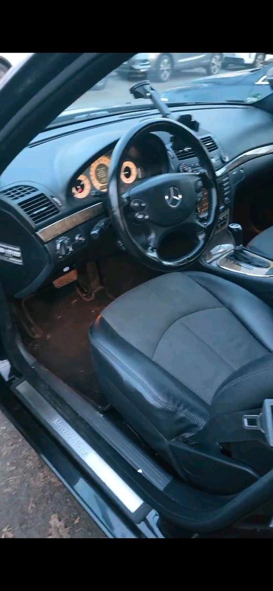 Mercedes-Benz E320 2008 — photo 5