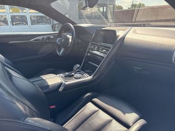 BMW M850 - 11