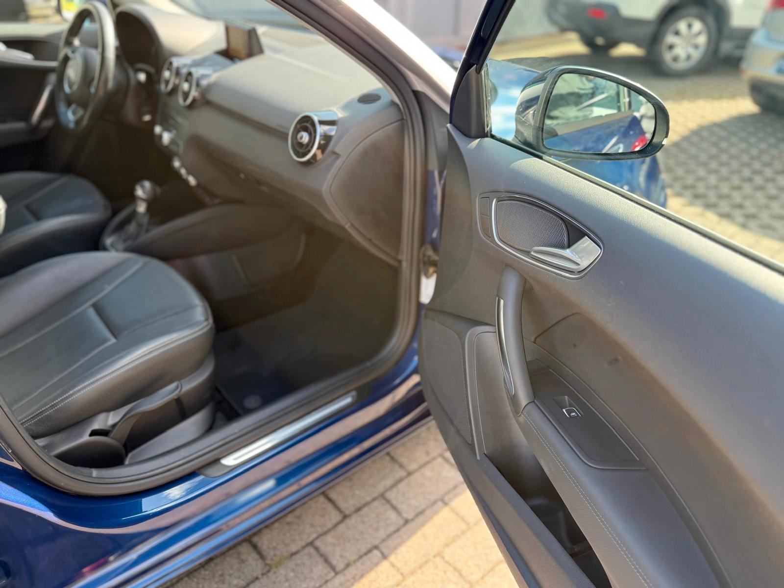 Audi A1 Sportback Sport 1,4 S-TronicLEDLeder SHZ Navi