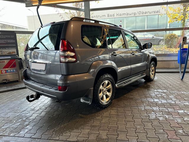 Toyota Land Cruiser 3.0 Automatik D-4d Exe...