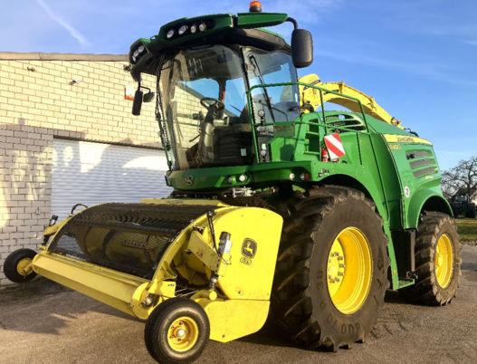 John Deere 8400i
