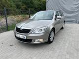 Skoda Octavia Combi Ambiente 1.6 Klima/AHK - Skoda Octavia: Combi Ambiente