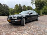 Jaguar XJ8 4.2 Liter -2003 - schwarze Jaguar XJ8
