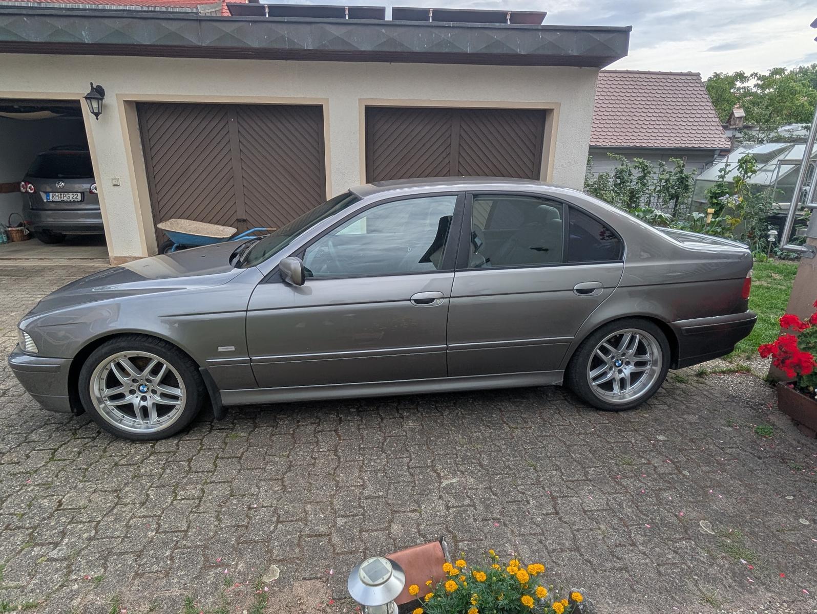 BMW 520i Exclusive Line