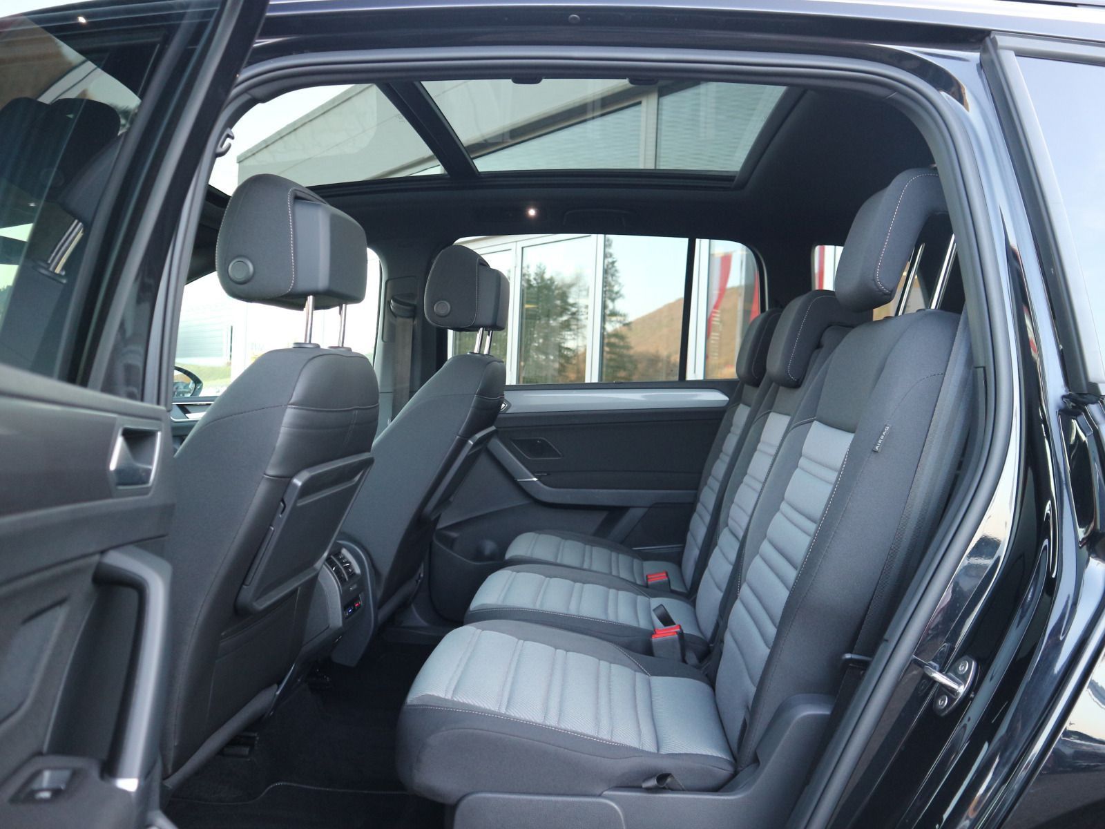 Volkswagen Touran - Bild 11