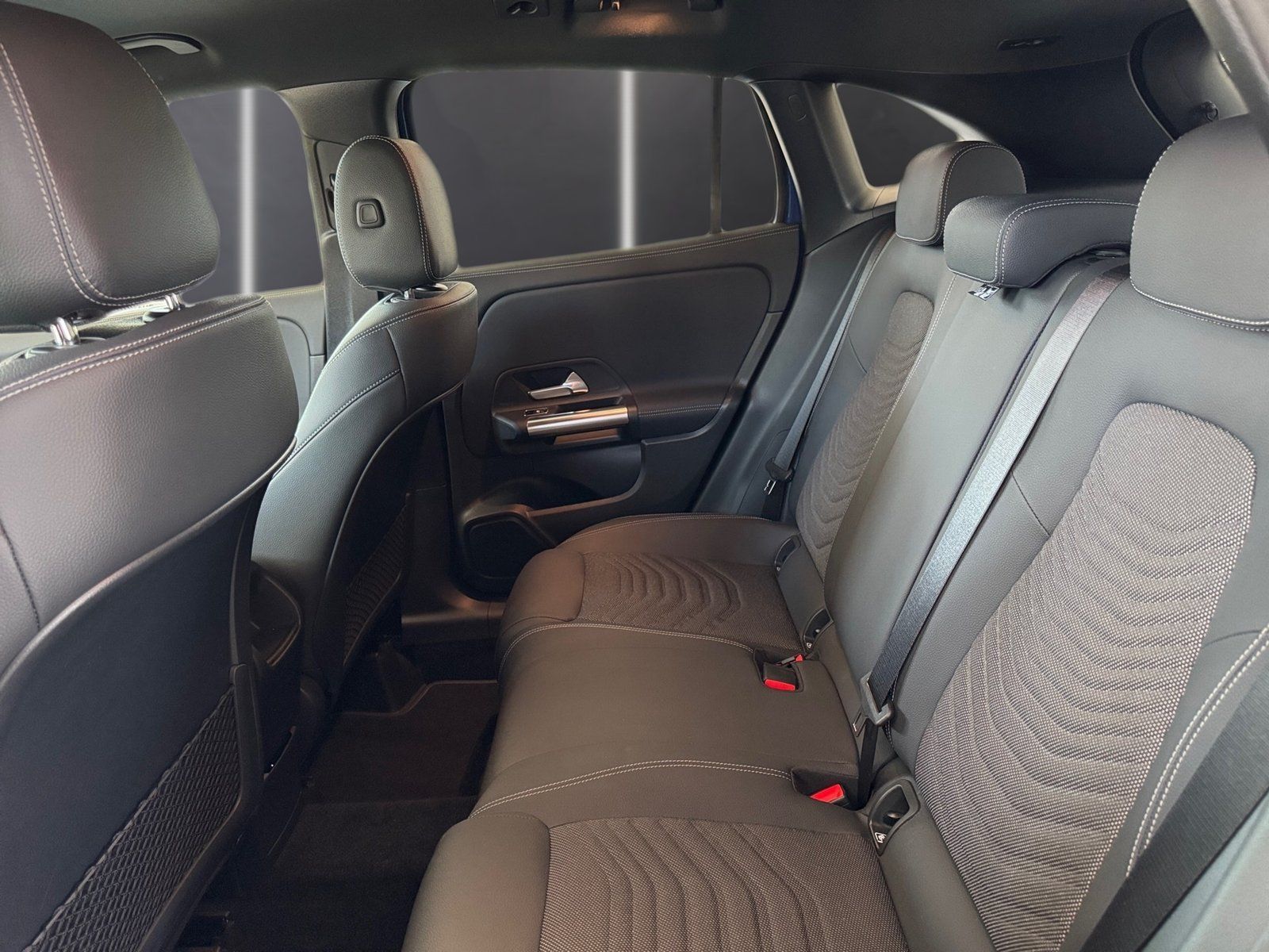 Fahrzeugabbildung Mercedes-Benz GLA 220 d 4M*AHK*Totwinkel*Multibeam*Kamera*LED*