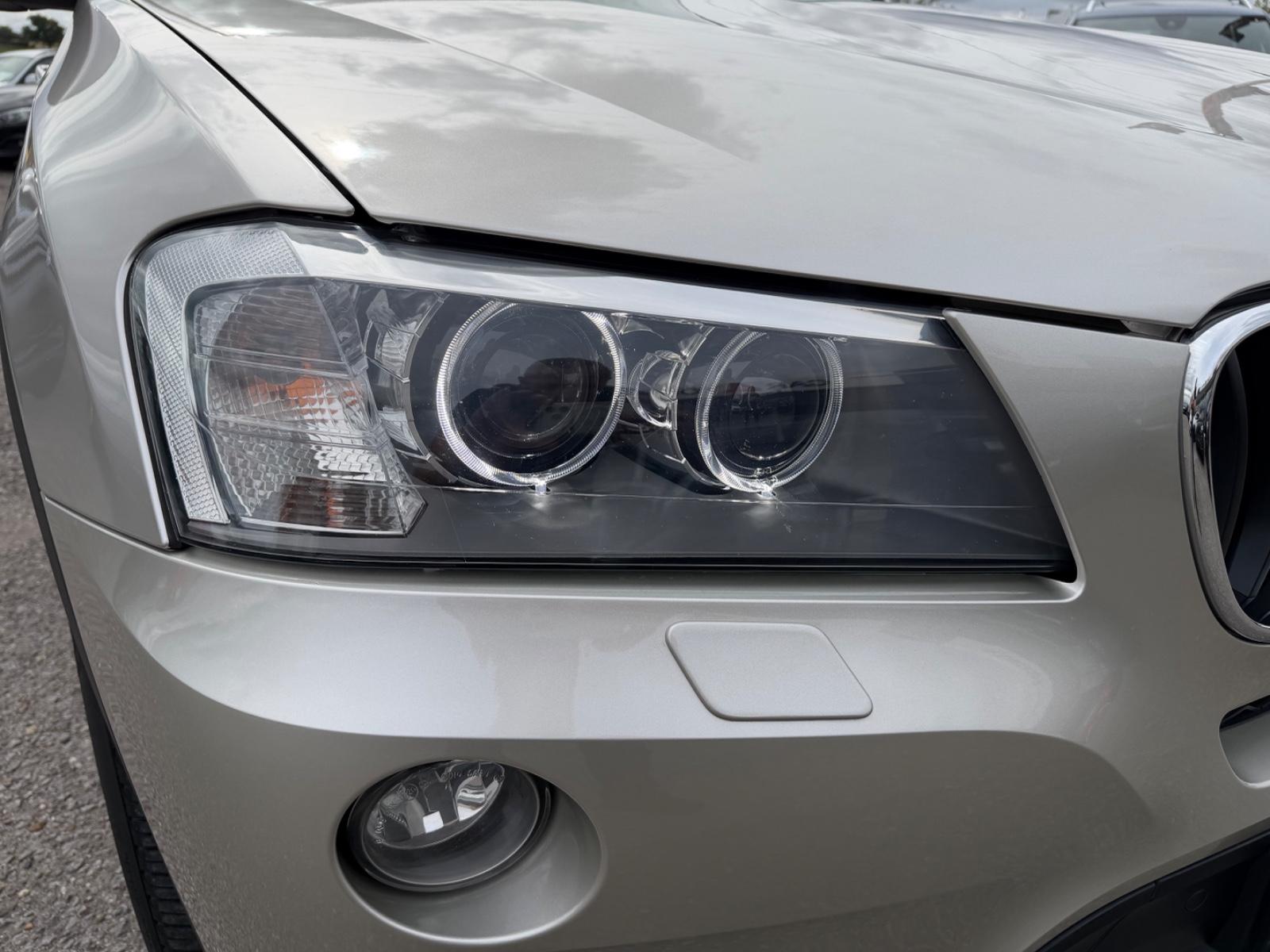 BMW X3 xDrive 20 d Auto.LED BI-Xenon Navi 1.Hand Pan