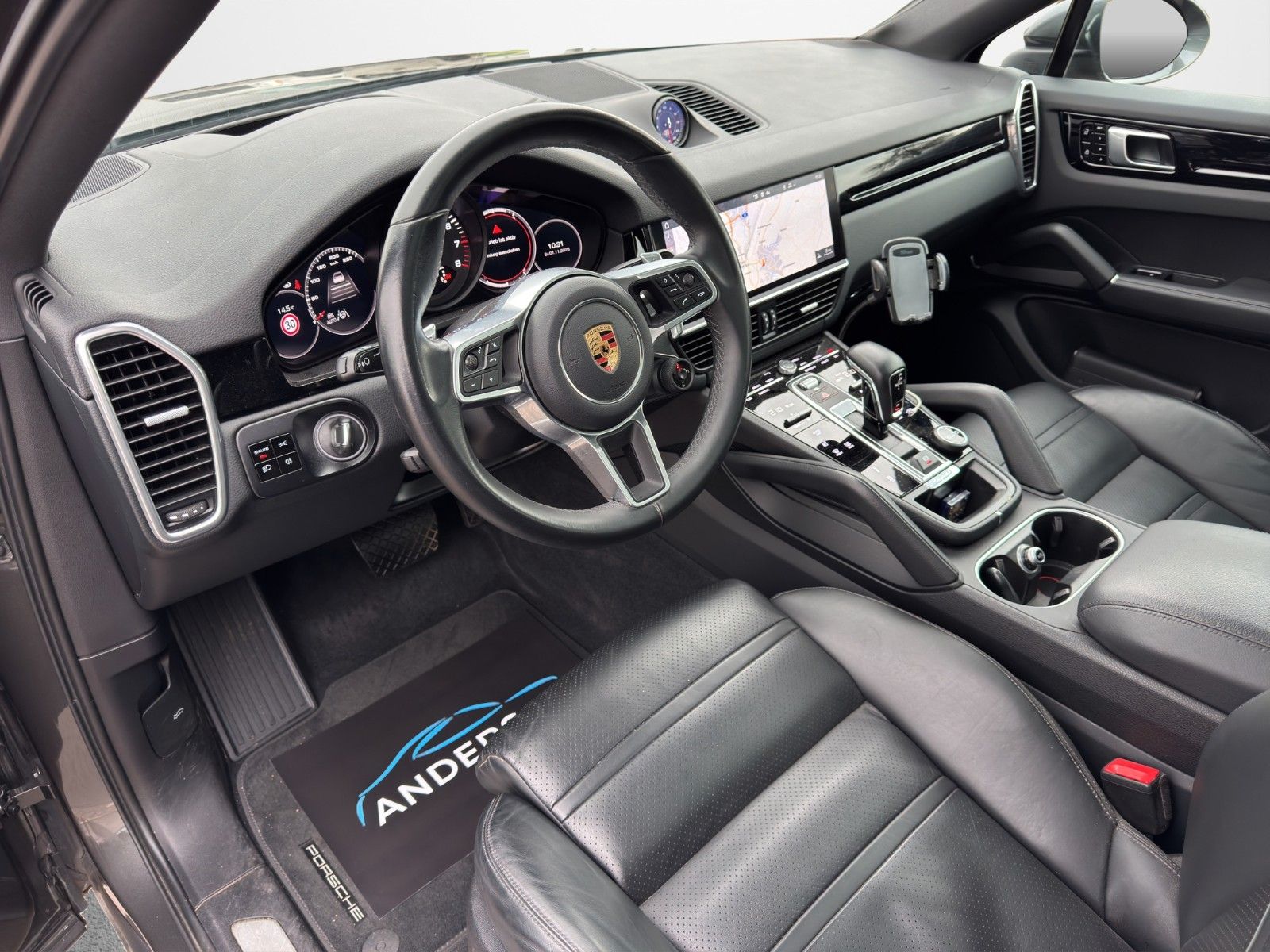 Fahrzeugabbildung Porsche CAYENNE COUPE 360° PANO HUD AHK KAM 20" MEMORY