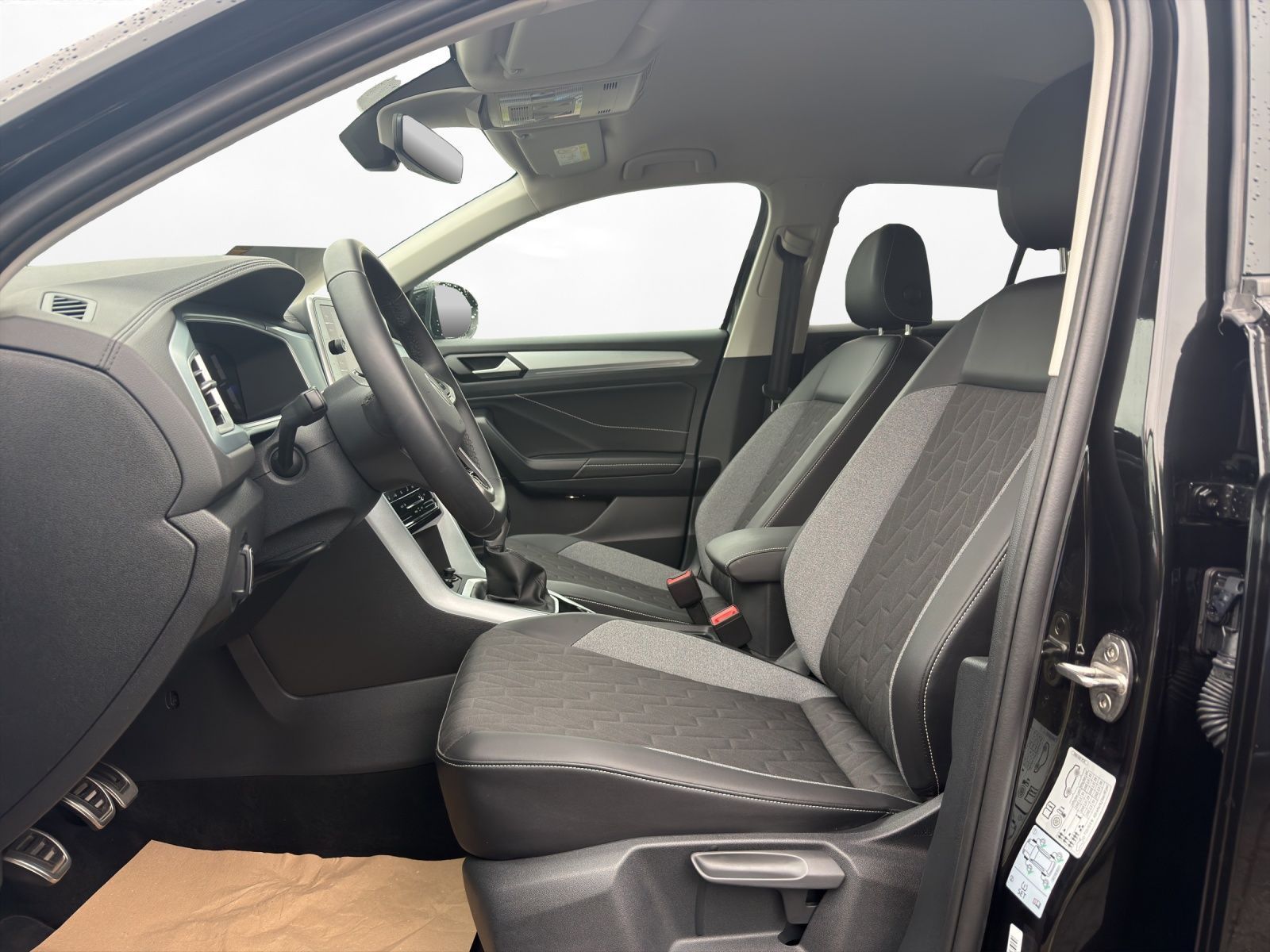 Volkswagen T-Roc - Bild 3