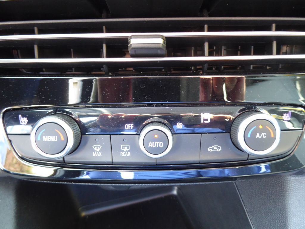 Fahrzeugabbildung Opel Mokka-e Elegance+Kamera+LED+Keyless