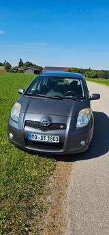 Toyota Yaris 1.8 TS 4 zylinder Klimaautomatik - Toyota Yaris: Ts
