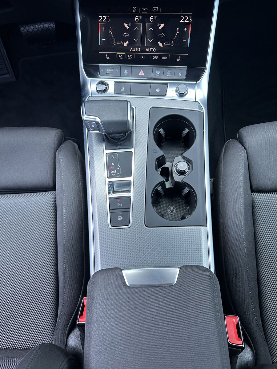 Fahrzeugabbildung Audi A6 Avant 40 TDI Sport NAV+LED+ACC+KAM+CARPLAY+PP