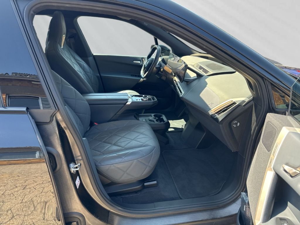 BMW iX - Bild 13