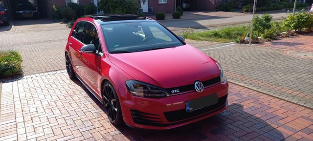 Volkswagen Golf 2.0 TSI DSG BMT GTI 320 PS US-IMPORT