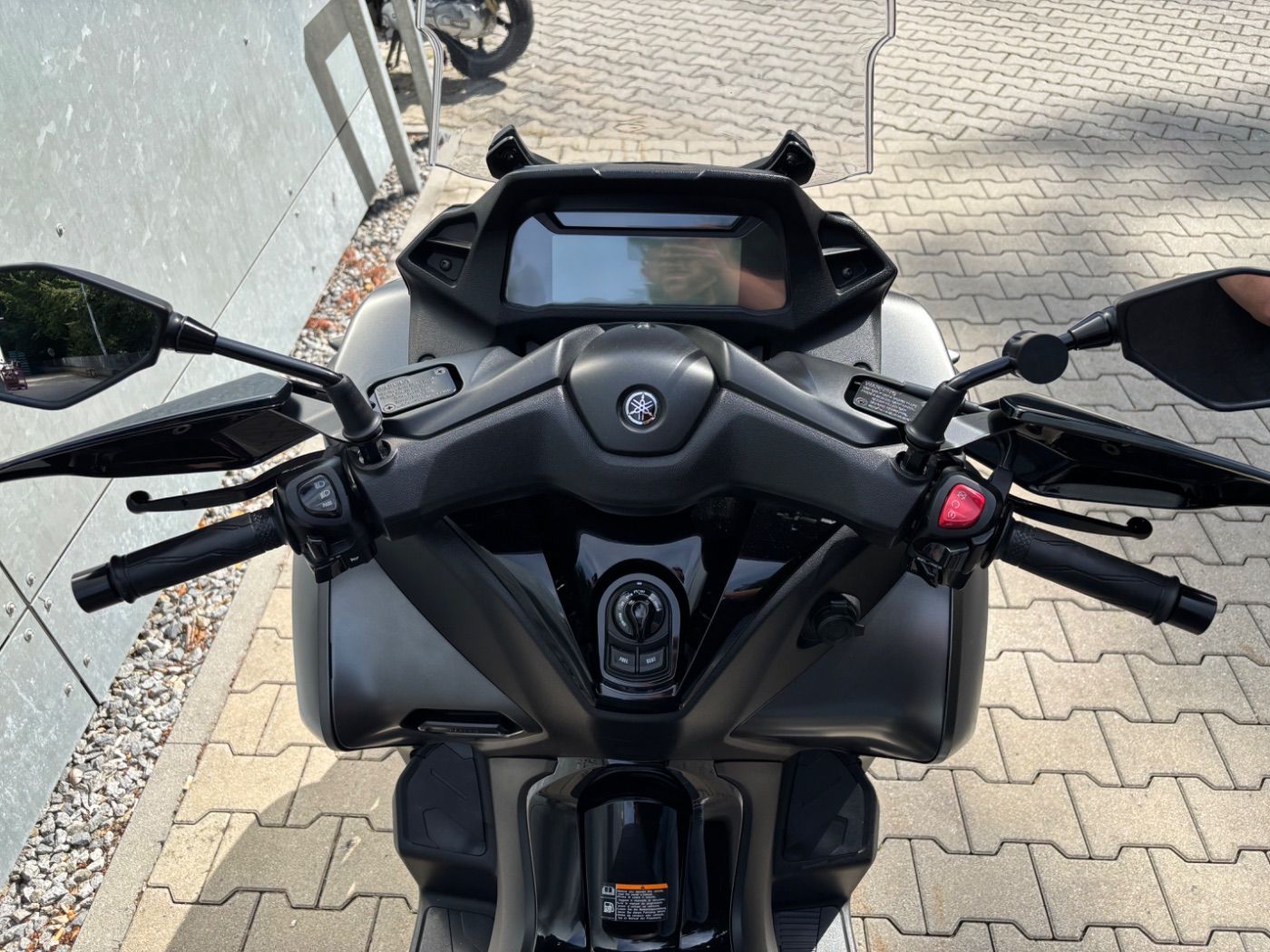 Fahrzeugabbildung Yamaha Tricity 300 Handschutz Gepäckbrücke