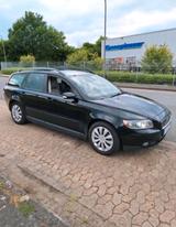 Volvo Gebrauchtwagen Volvo V50 Momentum 2,4l - Volvo V50 Momentum mit Benzin-Antrieb