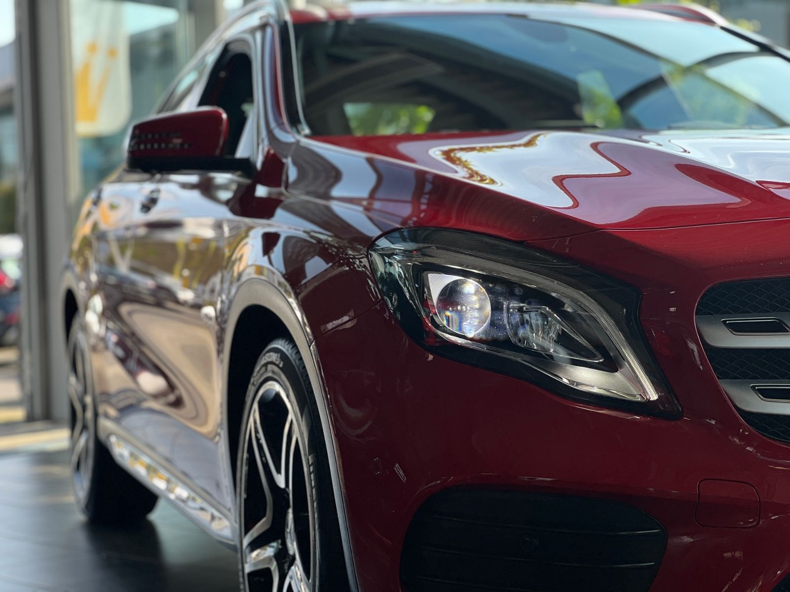 Fahrzeugabbildung Mercedes-Benz GLA 250 AMG Line STNDHZ 360° LED NAV SHZ 19"