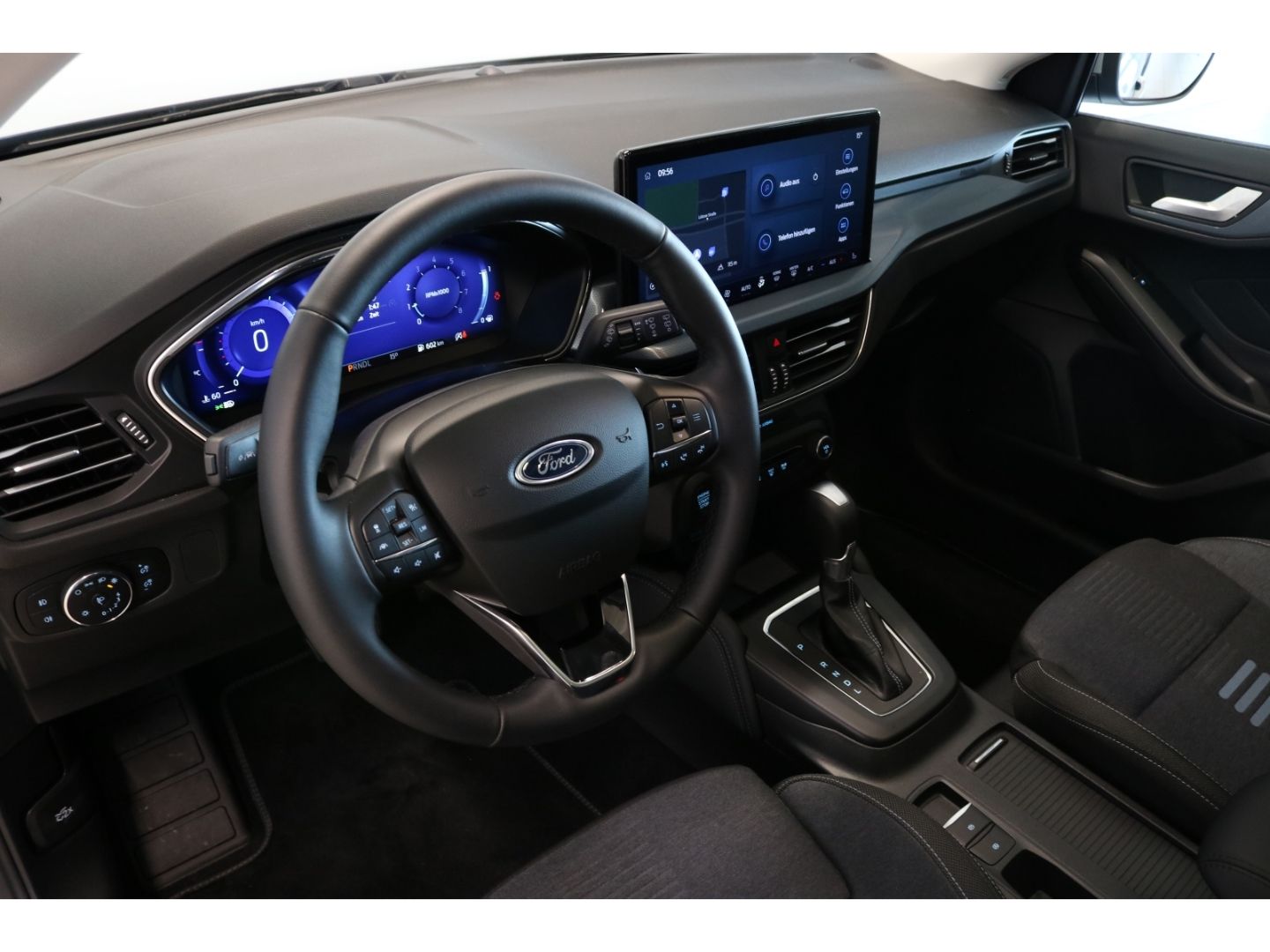Fahrzeugabbildung Ford Focus Active X Schiebdach LED DAB totWinkel ASS