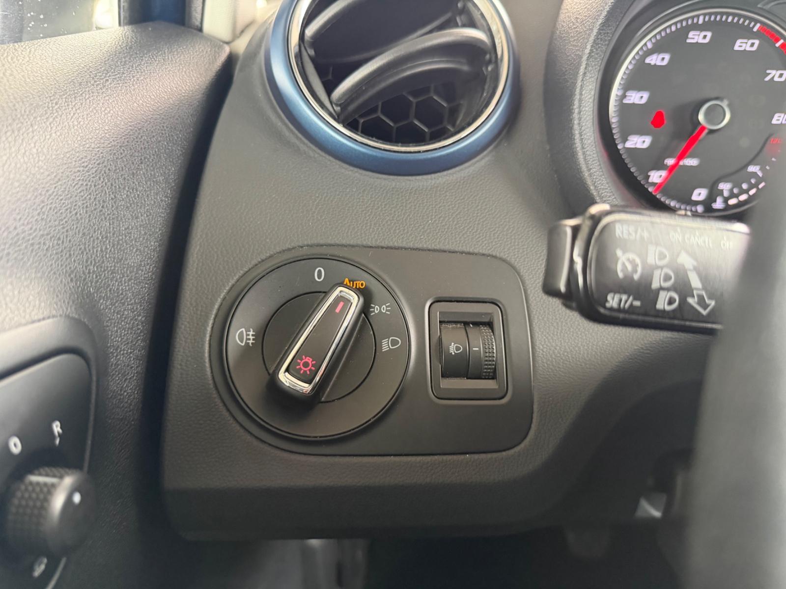 Seat Ibiza 1.0 TSI Connect Navi CarPlay PDC Sitzheiz.