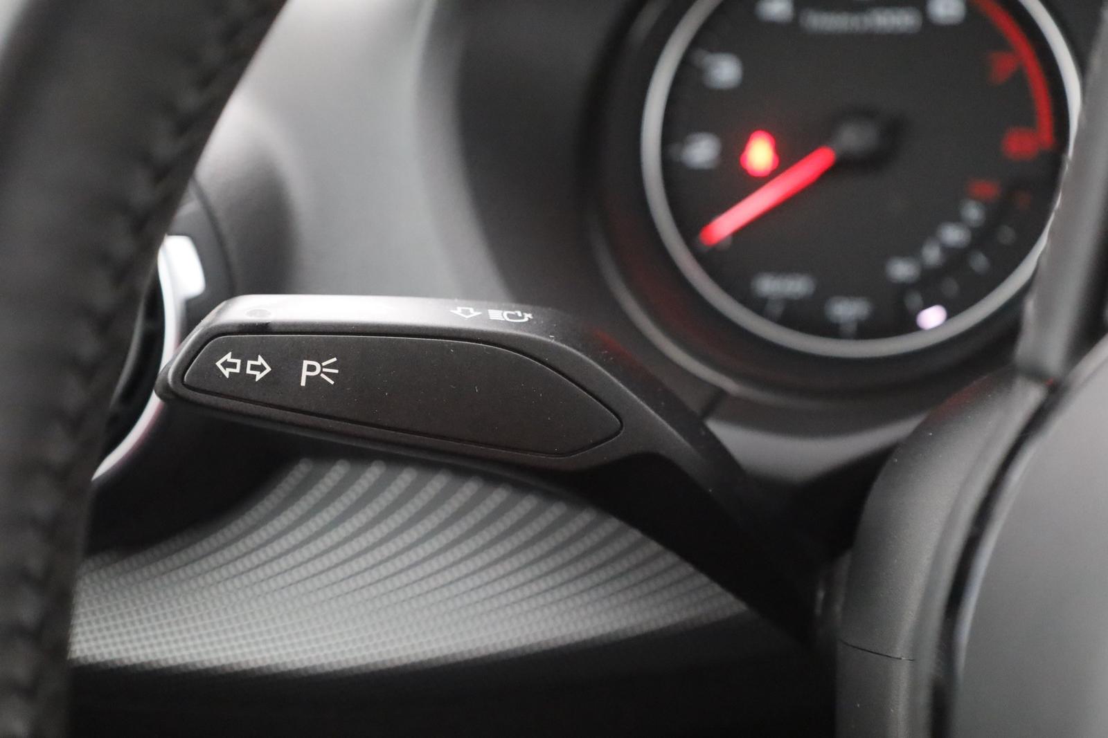 Audi Q2 35 1.5 TFSI sport LED Navi Sitzheizung