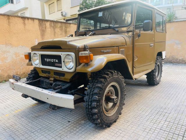 Toyota Land Cruiser BJ 42