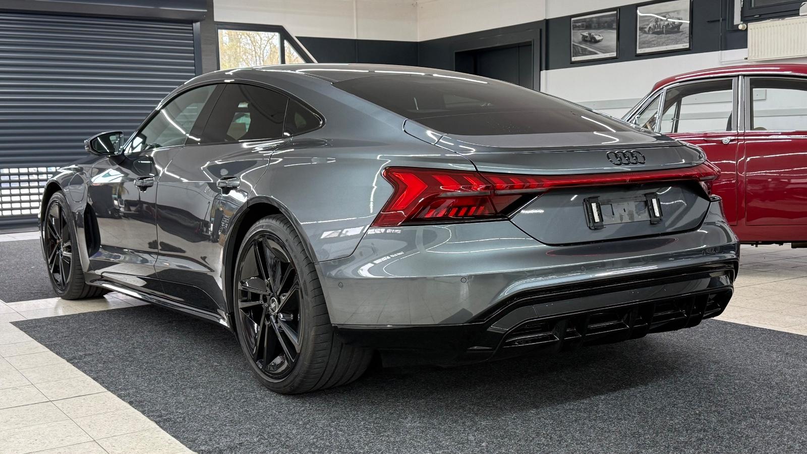 Audi e-tron GT*Laser*Carbon*21 Zoll*Dynamic*Carbon
