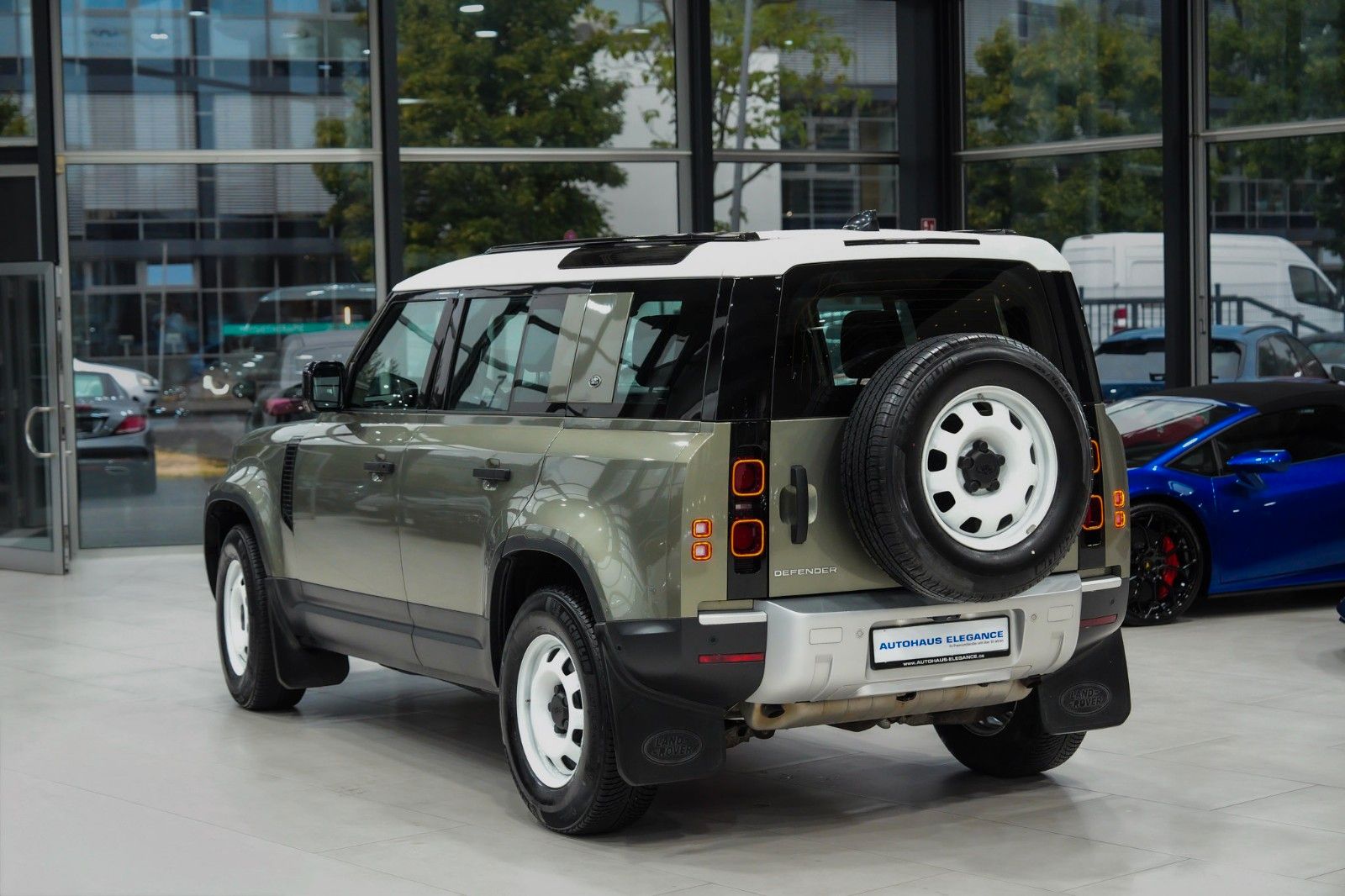 Land Rover Defender 110*EXT-PAKET*LUFTFEDER*360°*PIVI-PRO* foto 8