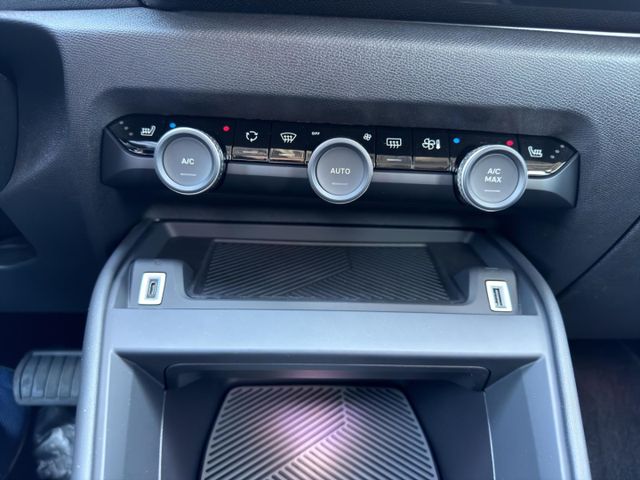 Citroën C4 Feel PT130 EAT8 °LED°Navi°RFK°SHZ°Tempomat°