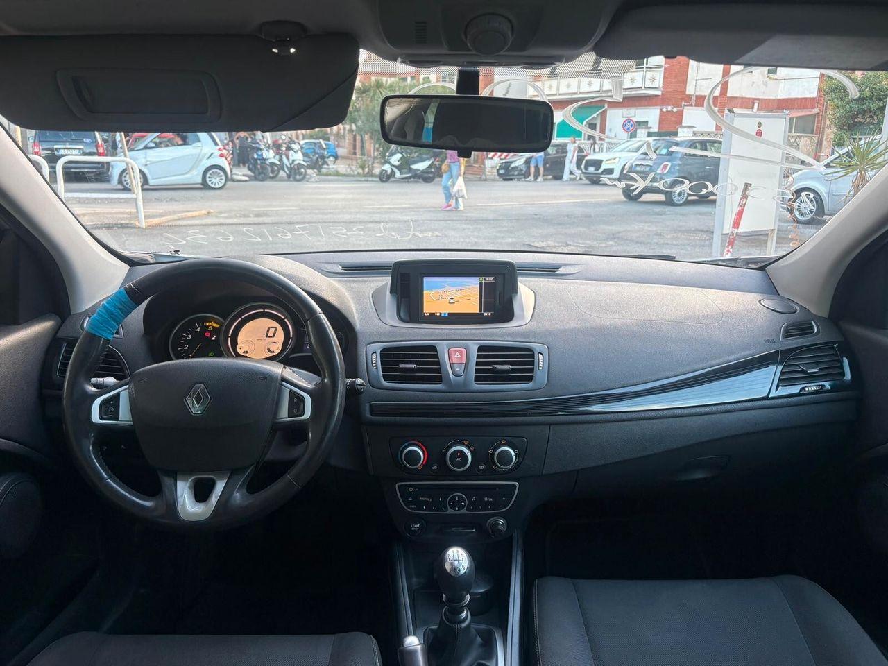 Renault Megane 2011 — photo 10