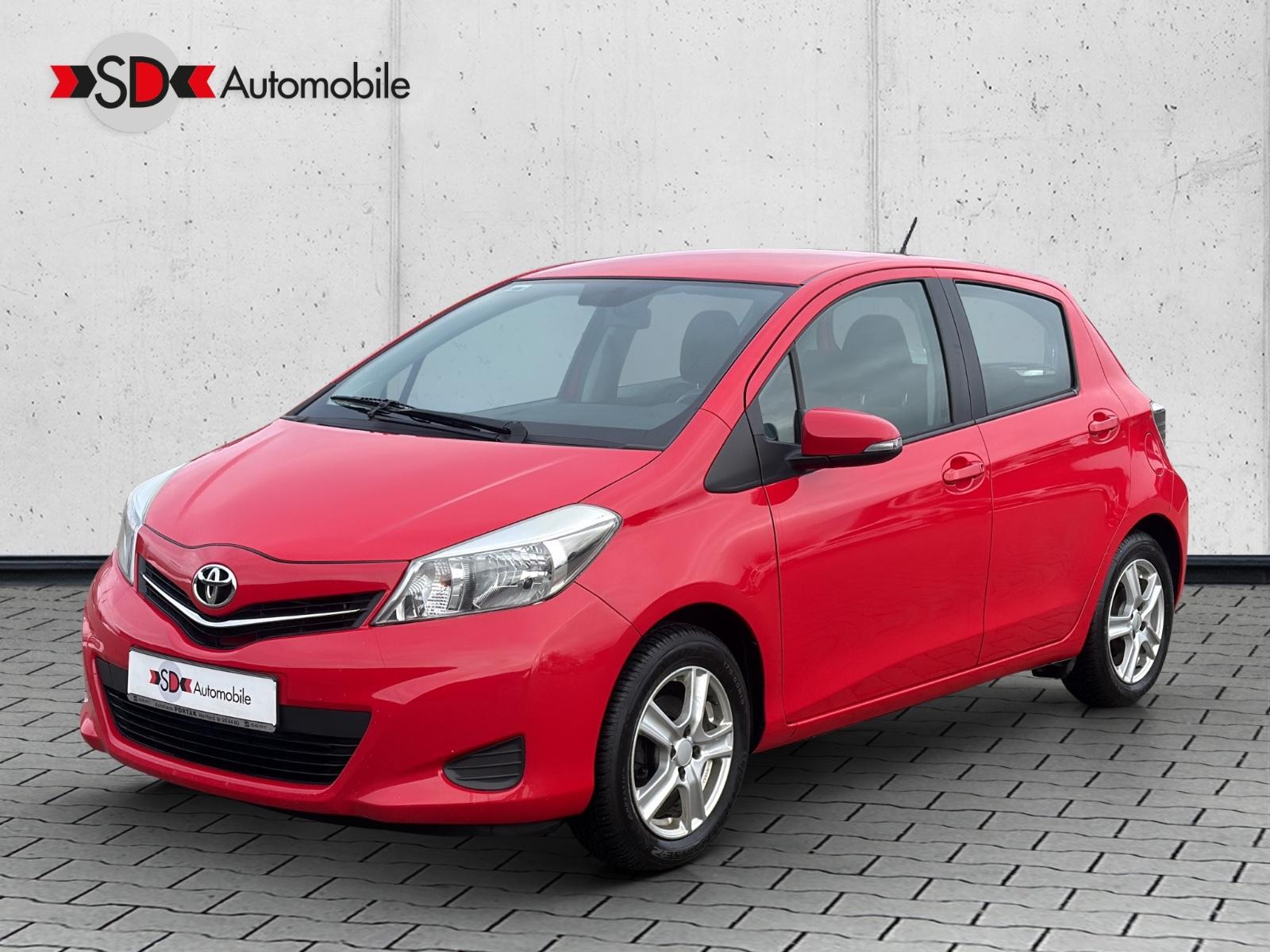 Toyota Yaris Edition 2014 Navi AHK Kamera Klima 8xAlu